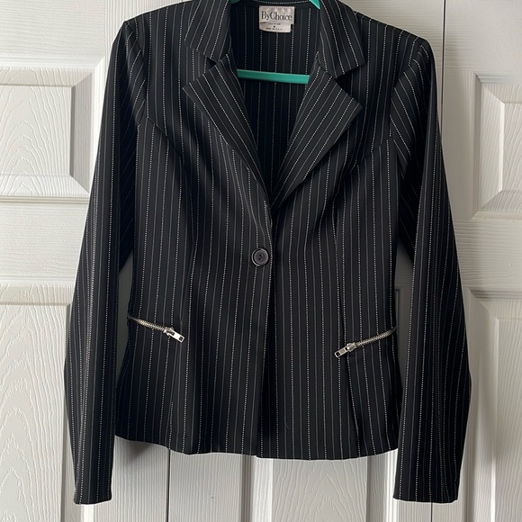 Black pinstriped suit jacket - Picture 1 of 3